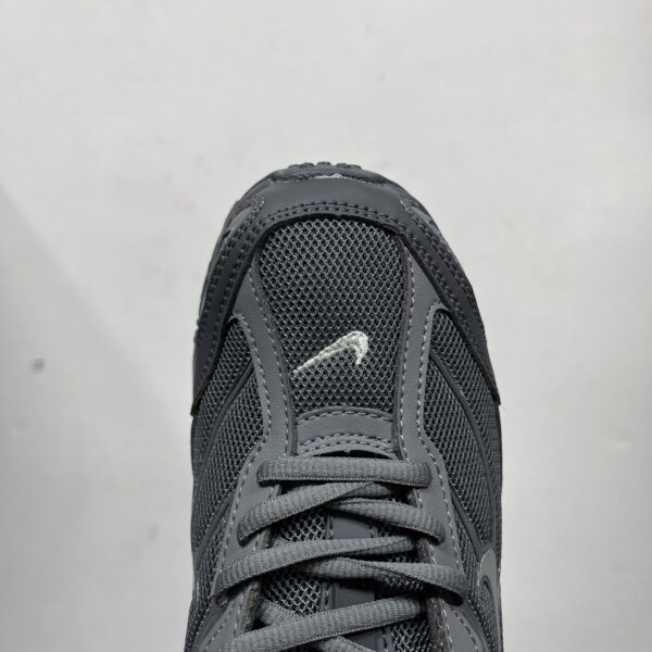 Nike Shox R2 