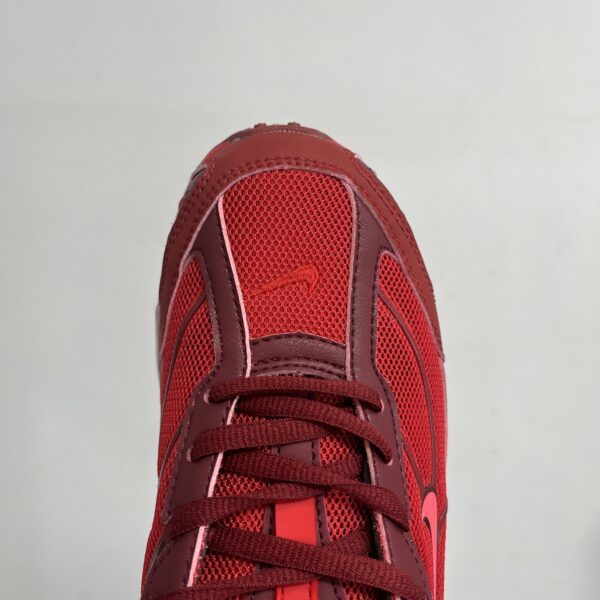 Nike Shox R2 x Supreme 