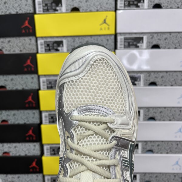 Asics Gel-Kayano 14 