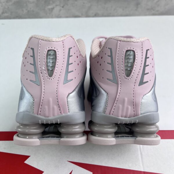Nike Shox R4 