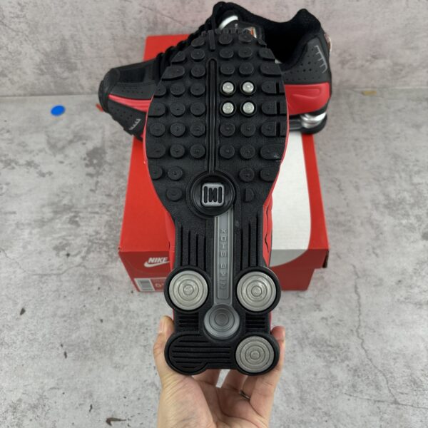 Nike Shox R4 