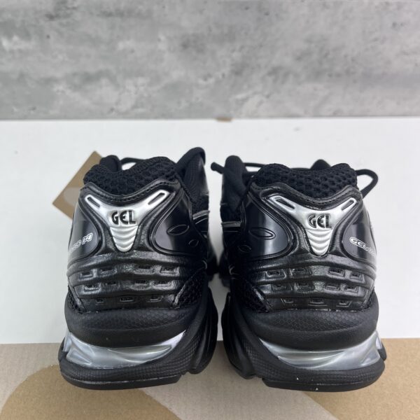 Asics Gel-Kayano 14 