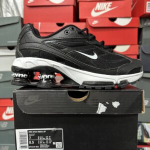 Nike Shox R2 x Supreme 