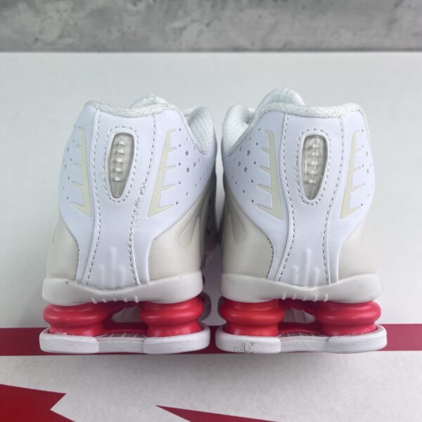 Nike Shox R4 