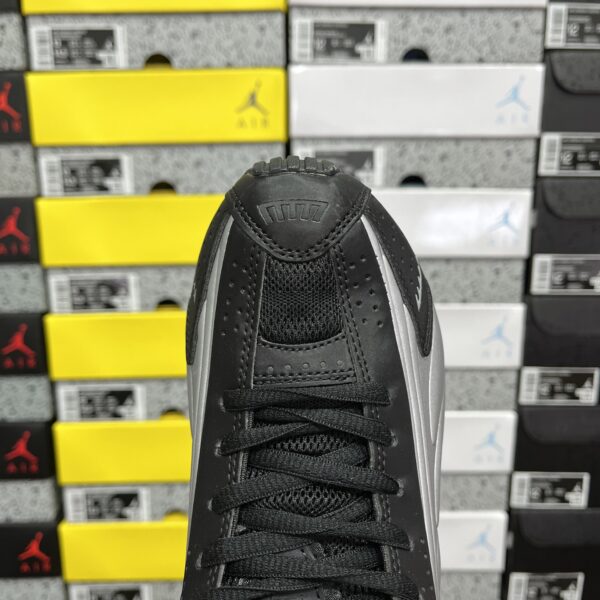 Nike Shox R4 