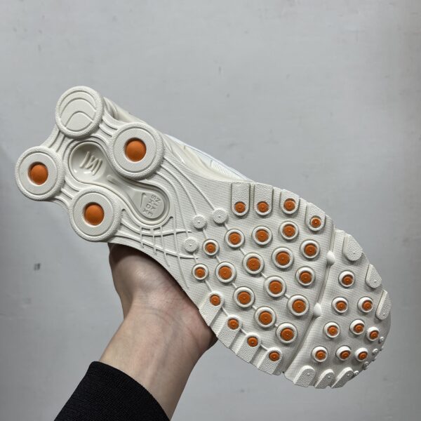 Nike Shox R2 