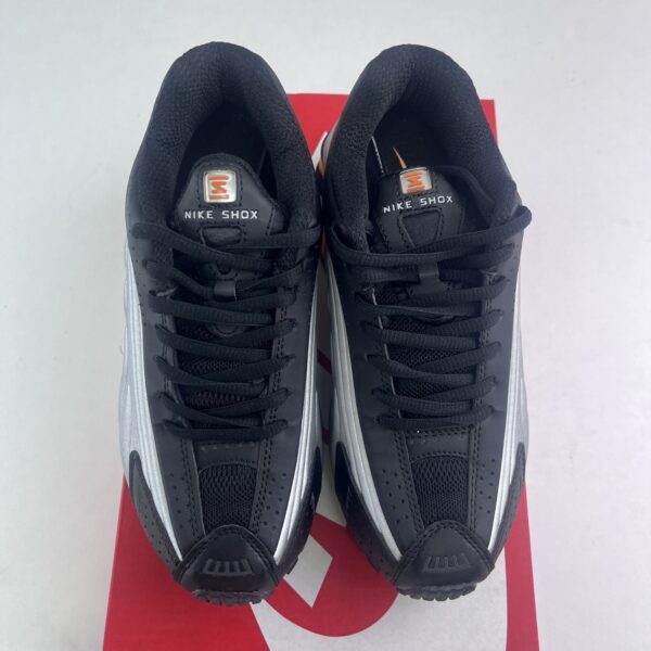 Nike Shox R4 