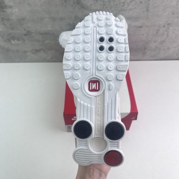 Nike Shox R4 