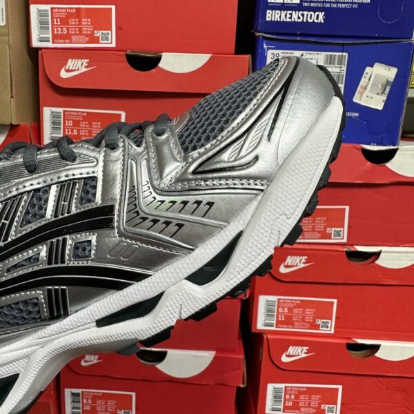 Asics Gel-Kayano 14 