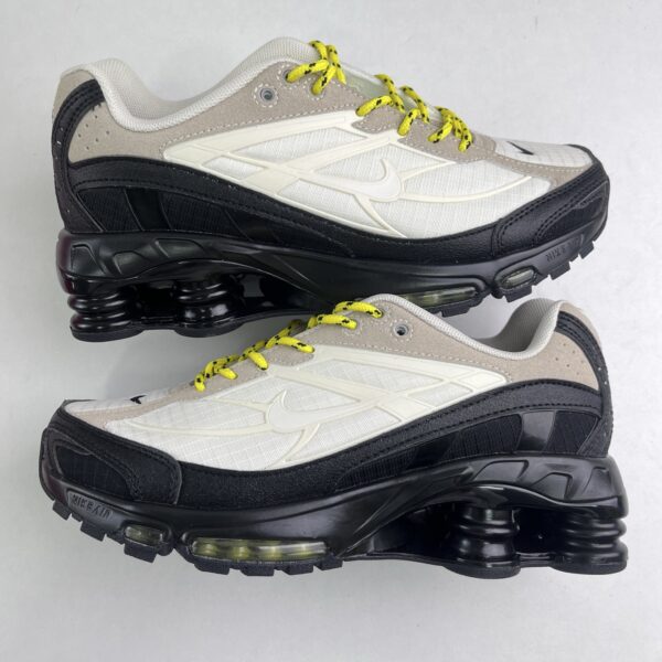 Nike Shox R2 