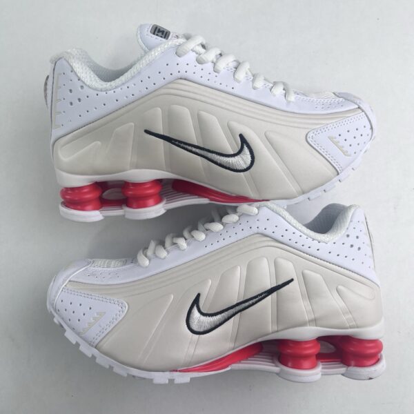 Nike Shox R4 