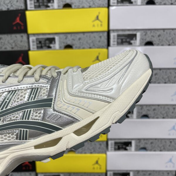 Asics Gel-Kayano 14 
