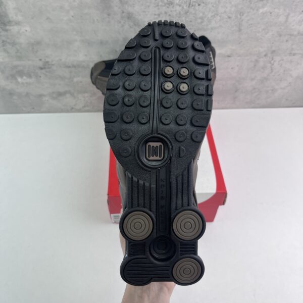 Nike Shox R4 