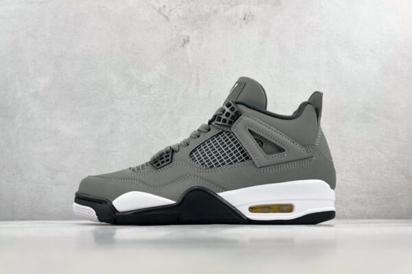 Nike Air Jordan 4 