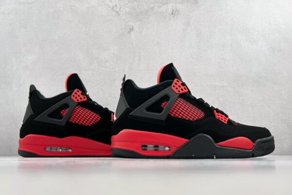 Nike Air Jordan 4 