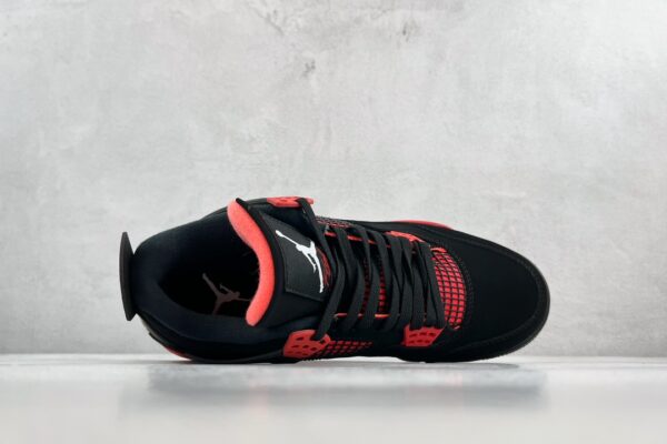 Nike Air Jordan 4 