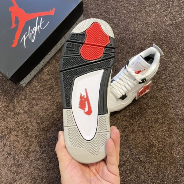Nike Air Jordan 4 