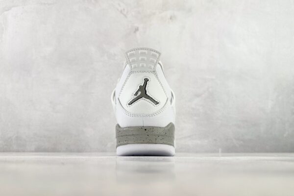 Nike Air Jordan 4 