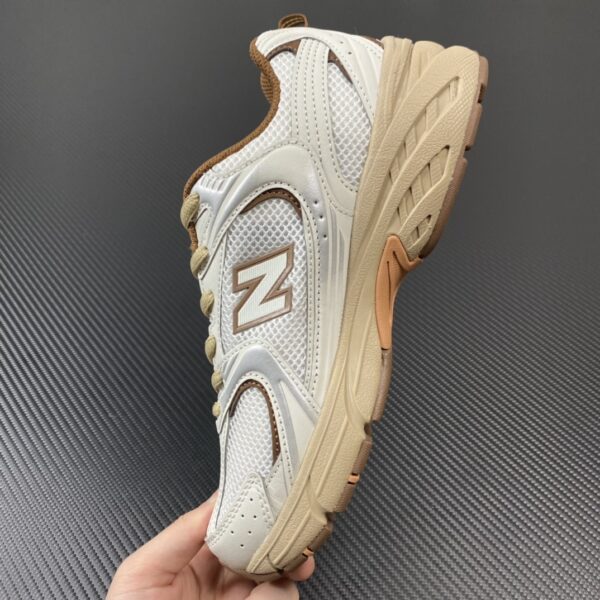 New Balance 530 