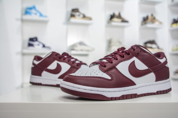 Nike Dunk Low 