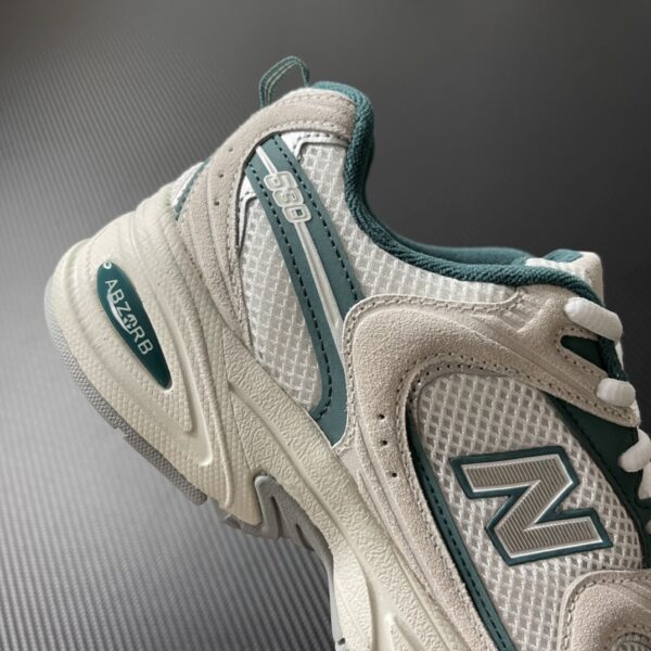 New Balance 530 