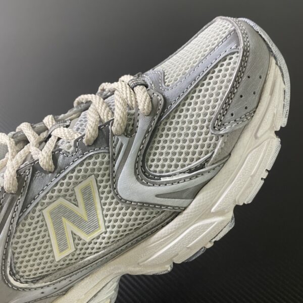 New Balance 530 