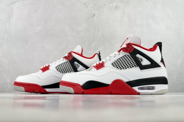 Nike Air Jordan 4 