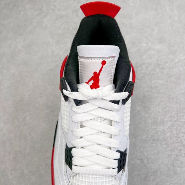 Nike Air Jordan 4 
