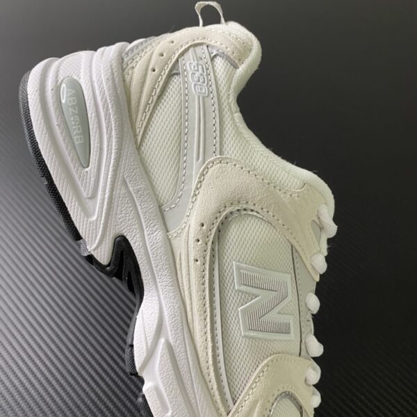 New Balance 530 