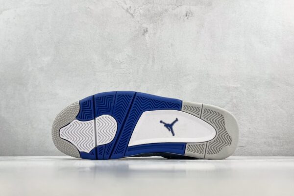 Nike Air Jordan 4 